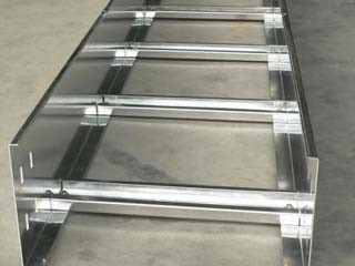 电缆桥架的固定和安装四-施工流程预留孔洞