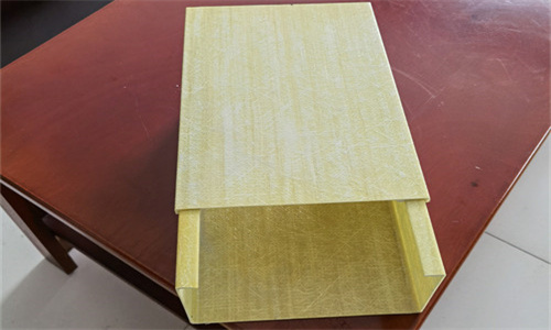 聚氨酯电缆桥架安全美观防火防腐